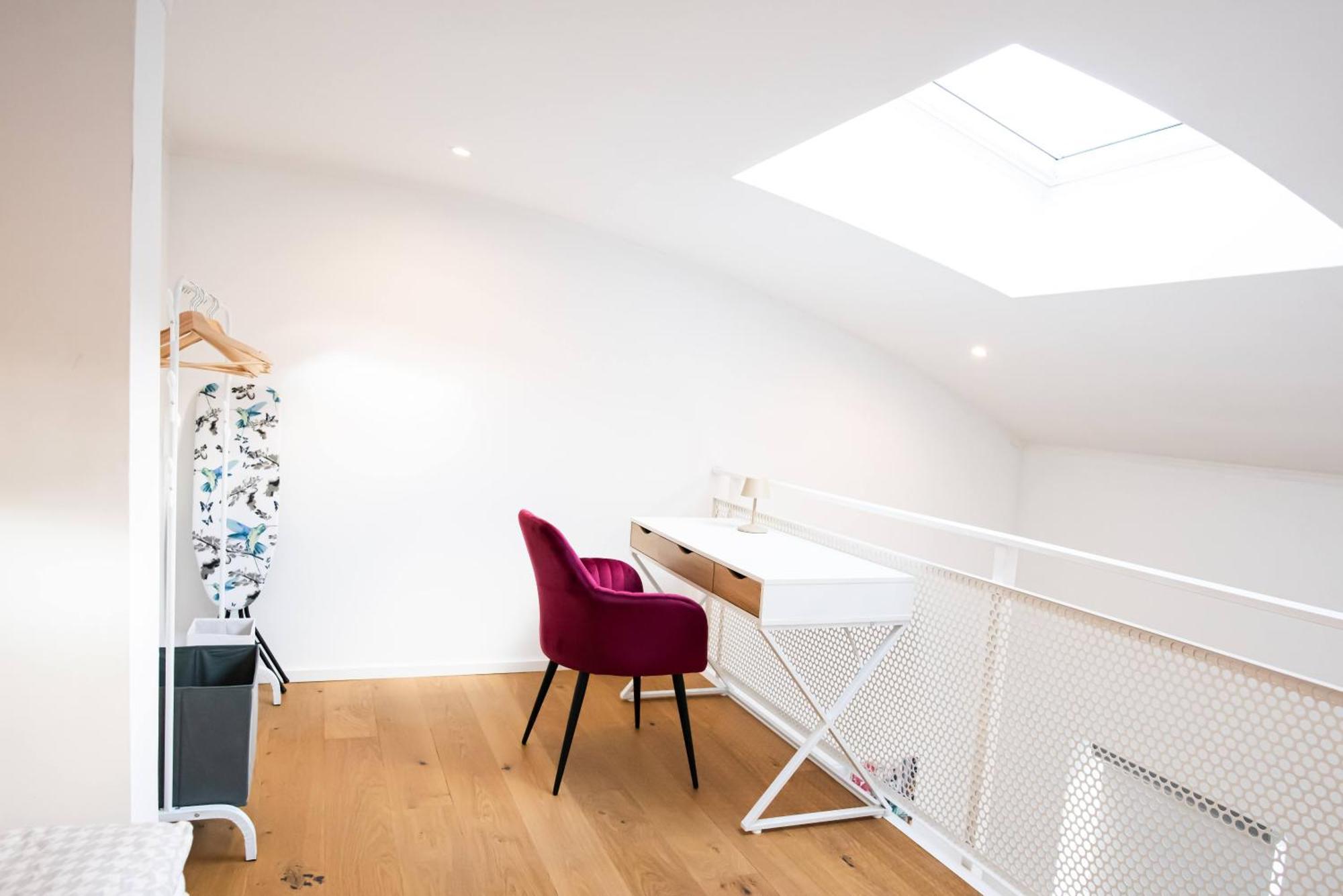 Loftartige In Augsburg-pfersee Apartment *